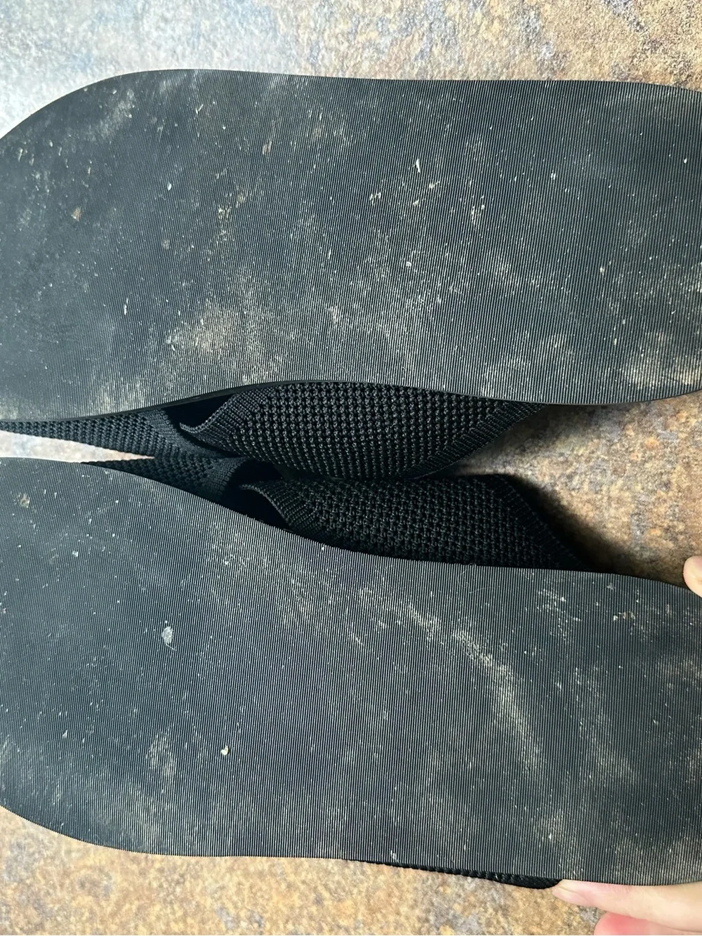 Everlane reknit form crossover sandals - Picture 3 of 6
